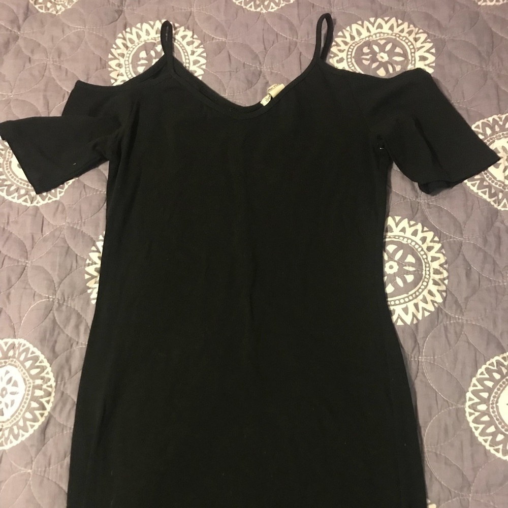 - nWT ⚫️ little black dress ⚫️